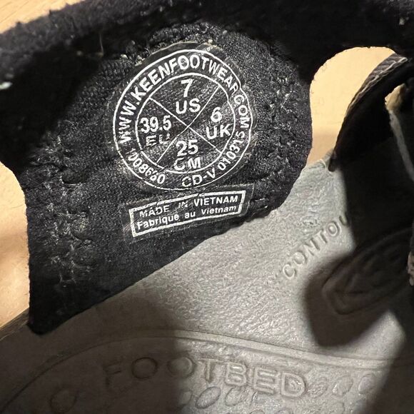KEEN Mens Clearwater CNX Sandals SZ 7 Black Contour Arch Waterproof Beach Sport - Picture 6 of 7